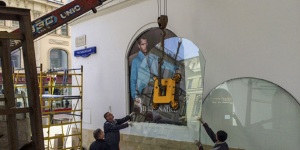 Монтаж стёкол манипулятором